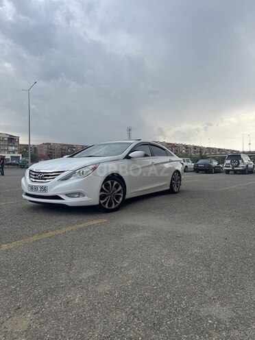 Hyundai Sonata-8