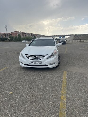 Hyundai Sonata-2