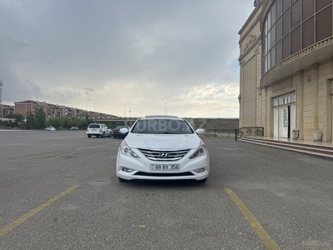Hyundai Sonata-9