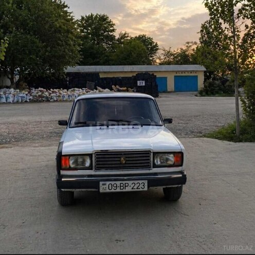 LADA (VAZ) 2107-1