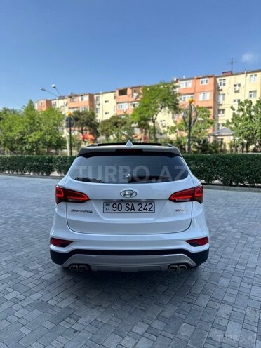 Hyundai Santa Fe-6