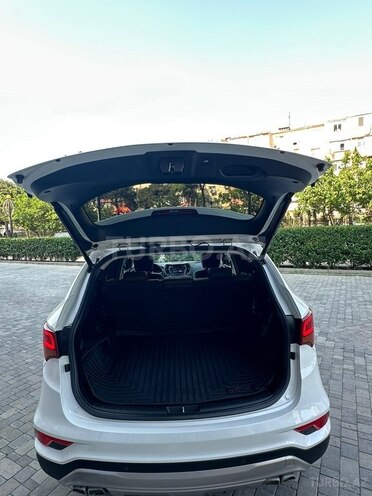 Hyundai Santa Fe-18