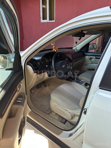Hyundai Santa Fe-10