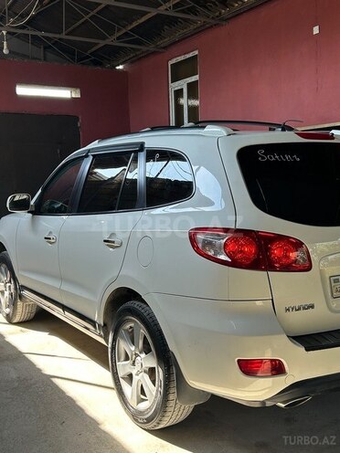 Hyundai Santa Fe-5