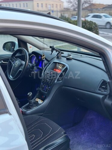 Opel Astra-7