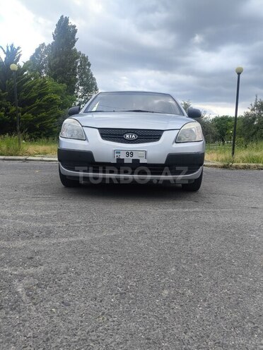 Kia Rio-1