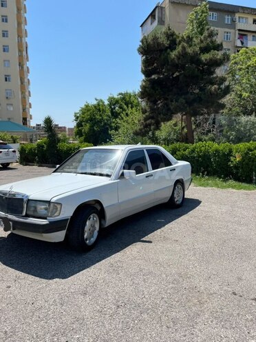 Mercedes 190-6