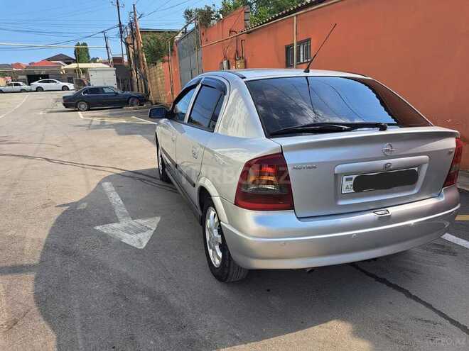 Opel Astra-2