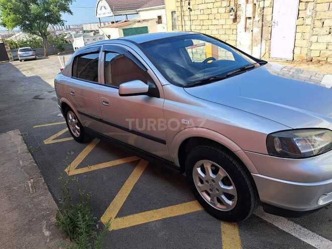 Opel Astra-10