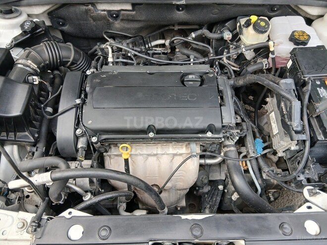 Chevrolet Cruze-6