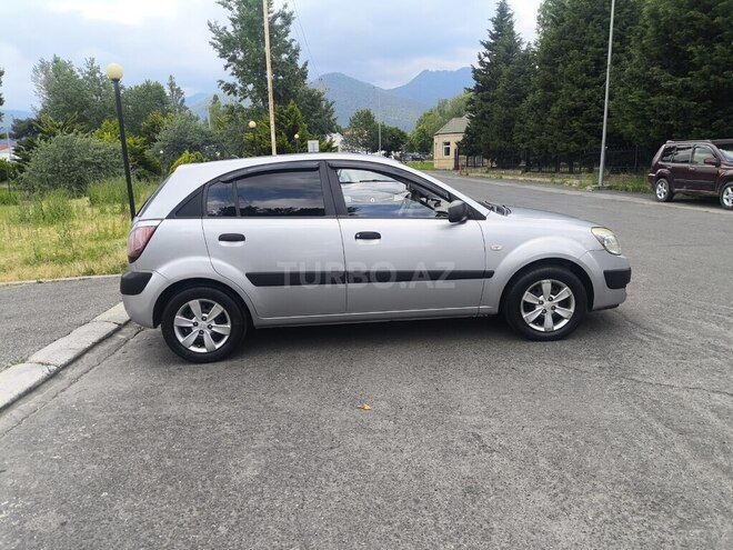 Kia Rio-3