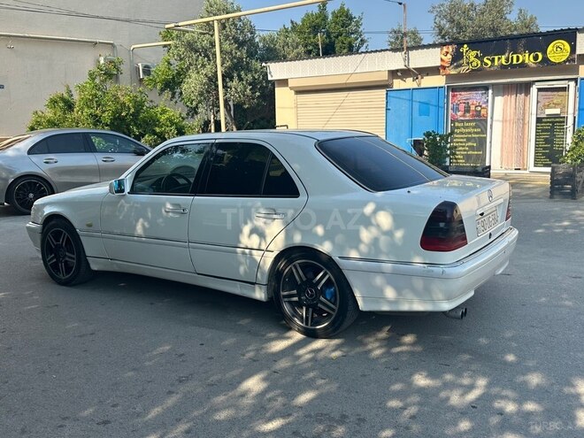 Mercedes C 240-3