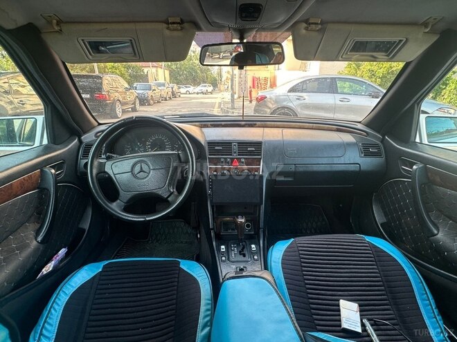 Mercedes C 240-10