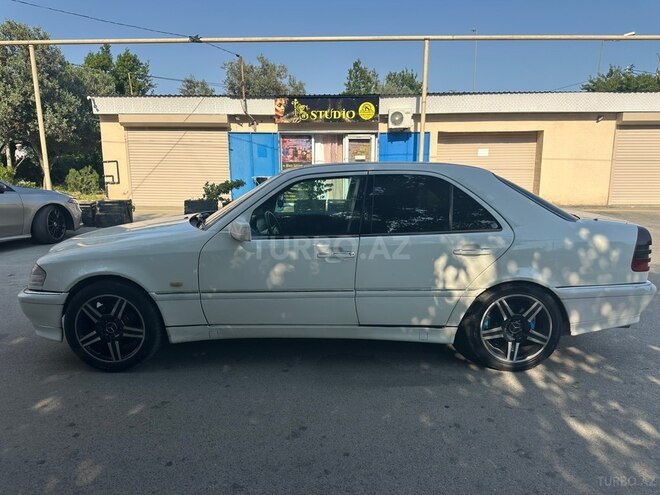 Mercedes C 240-8