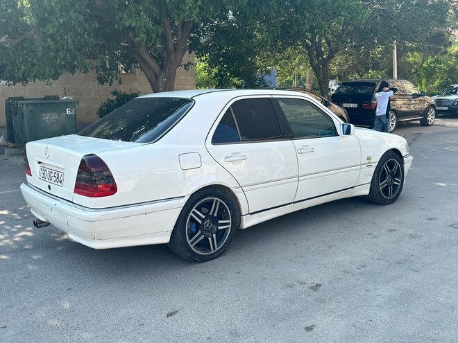 Mercedes C 240-6
