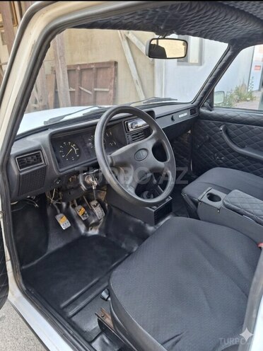 LADA (VAZ) 2107-2