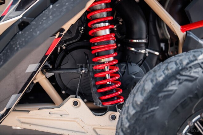 Can-Am Maverick X3 Max X DS Turbo RR-8