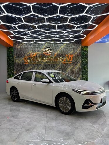 Geely Galaxy A7-2
