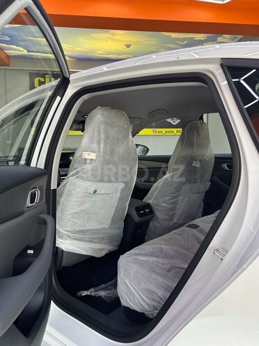 Geely Galaxy A7-10