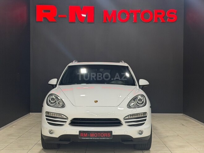 Porsche Cayenne-1