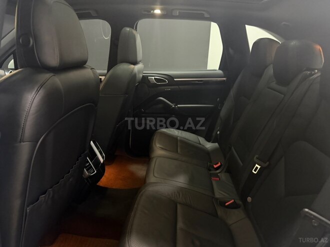 Porsche Cayenne-9