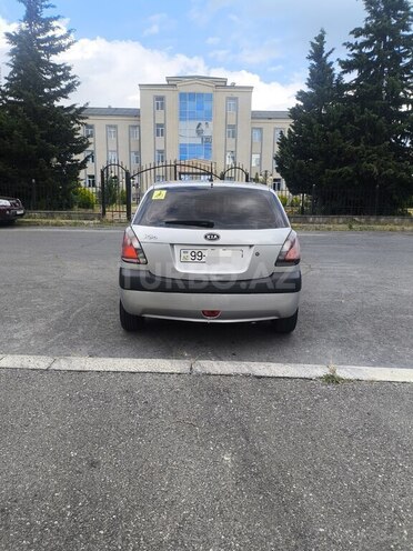 Kia Rio-4