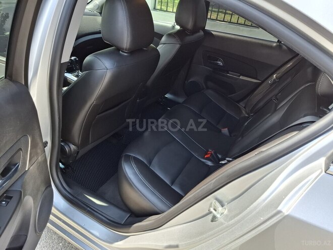 Chevrolet Cruze-2