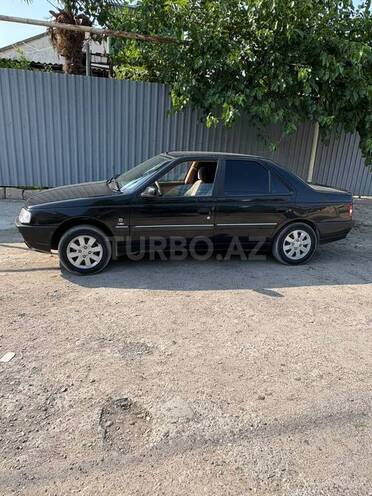 Peugeot 405-4