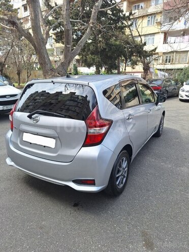 Nissan Note-5