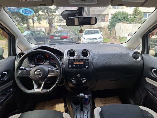 Nissan Note-8
