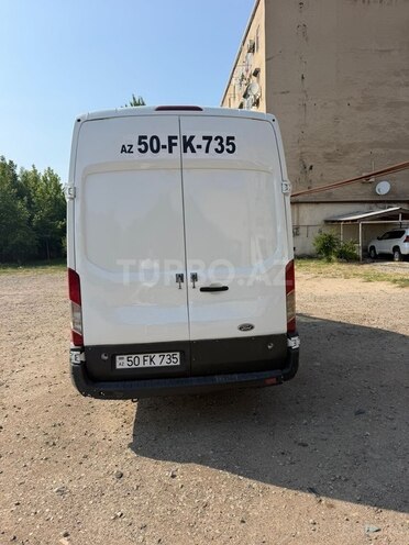 Ford Transit-4