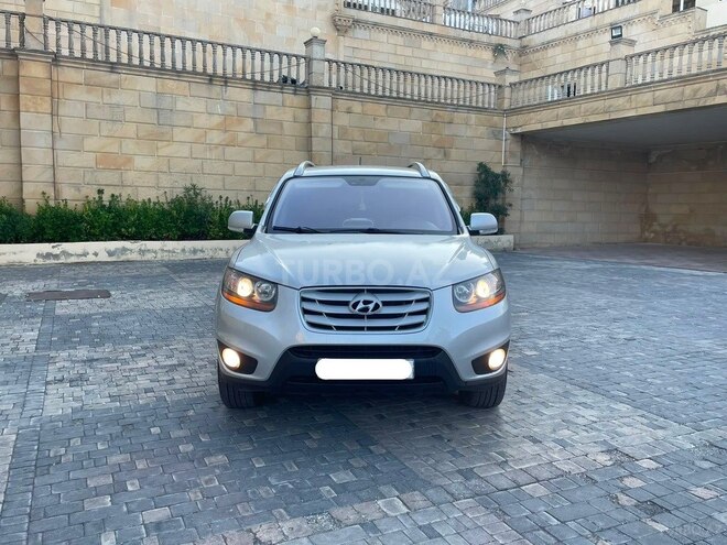 Hyundai Santa Fe-1