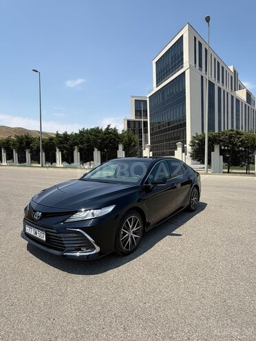 Toyota Camry-1