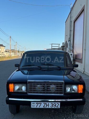 LADA (VAZ) 2107-2