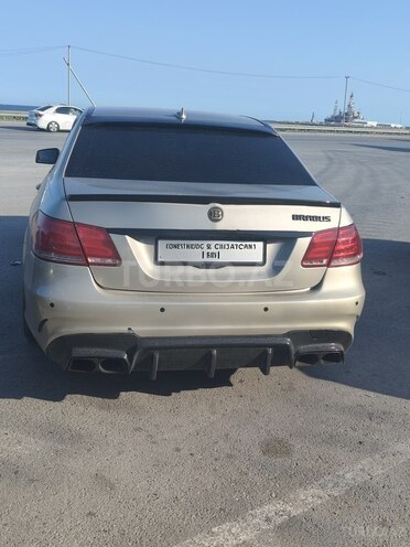 Mercedes E 350 4MATIC-2