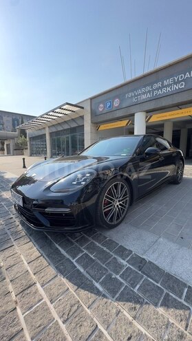Porsche Panamera-2