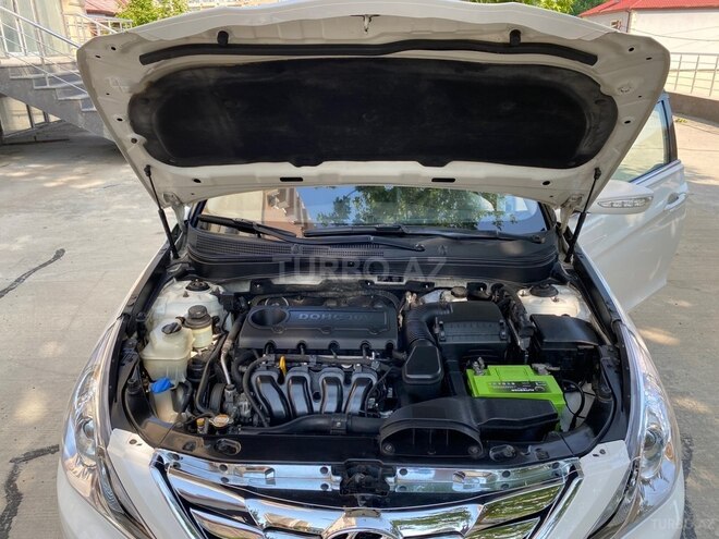 Hyundai Sonata-18