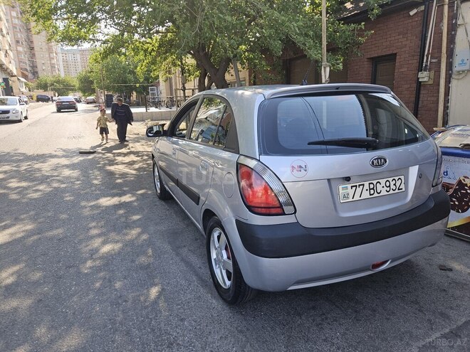 Kia Rio-2