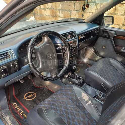 Opel Vectra-8