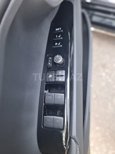 Toyota Camry-14
