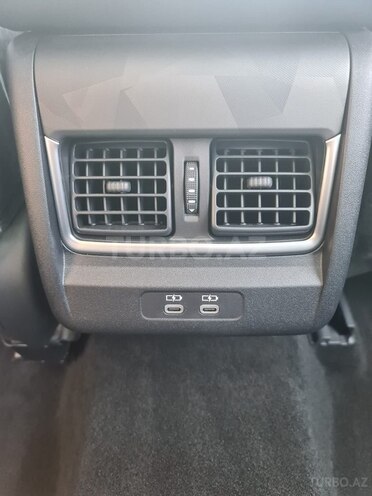 Toyota Camry-16