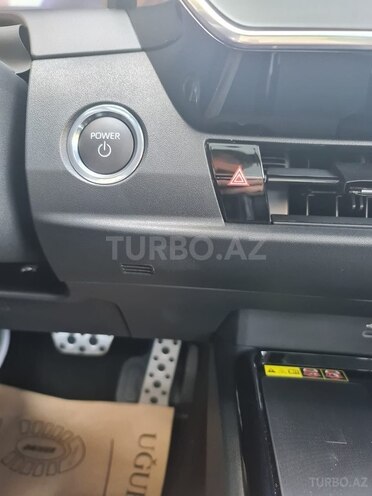 Toyota Camry-11