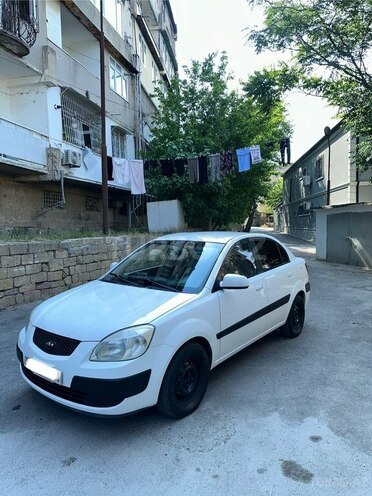 Kia Rio-2