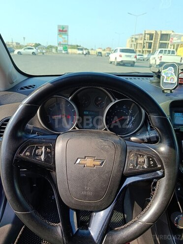 Chevrolet Cruze-10