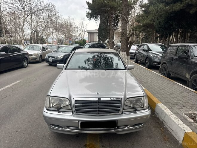 Mercedes C 240-3