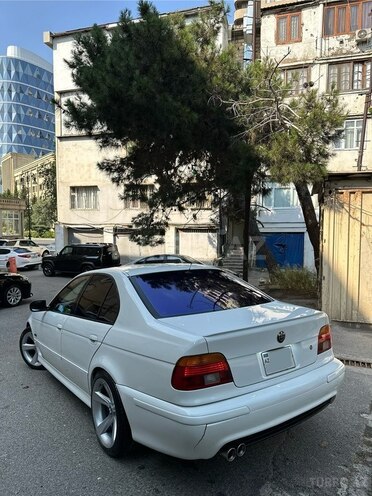 BMW 530-5