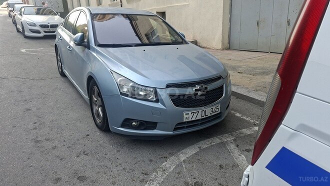 Chevrolet Cruze-1