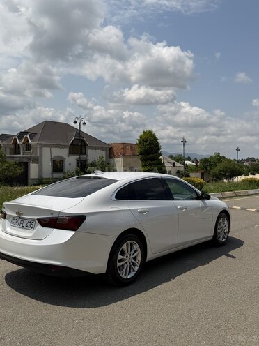 Chevrolet Malibu-9