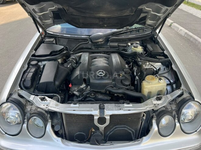 Mercedes E 240-9