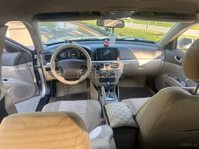 Hyundai Sonata-6